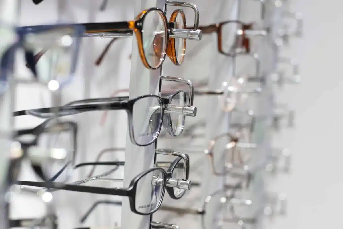 Les avantages de consulter un opticien